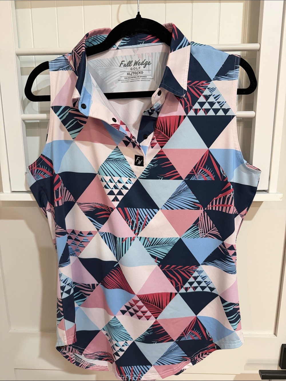 Golf Sleeveless Tank Top - Pink & Blue Geo